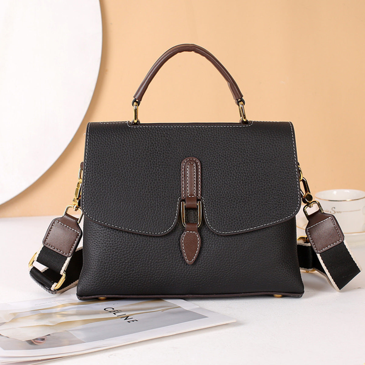 Portable Cover Type Shoulder Bag