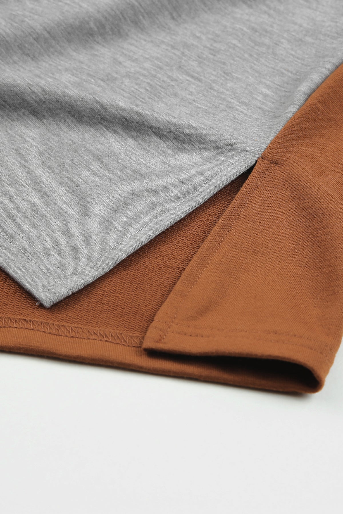 Brown Turn-Down Collar Colorblock Pullover Sweatshirt