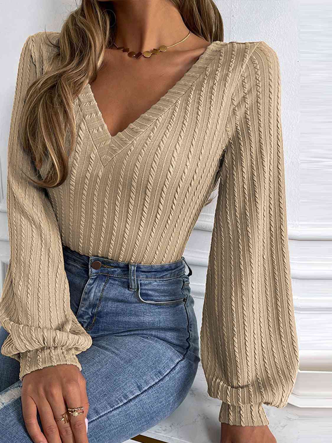 Elise Ribbed V-Neck Lantern Sleeve Top