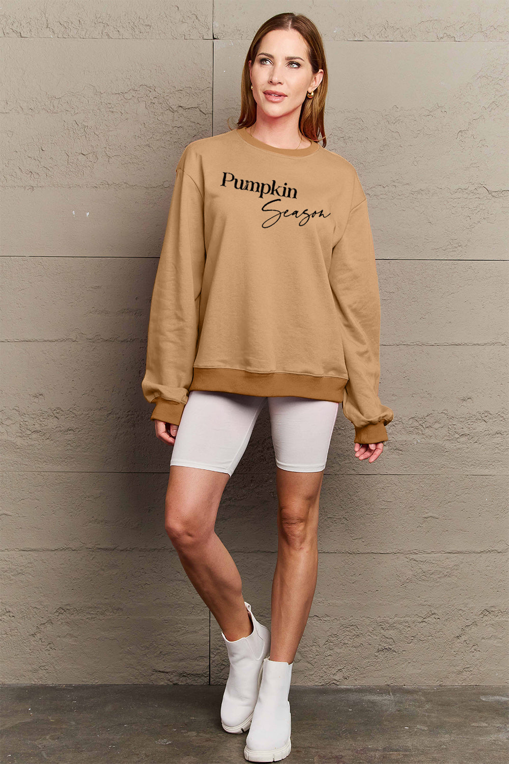 Full Size PUMPKIN SEASON Graphic Sweatshirt