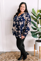 Floral Print Top With Elastic Sleeve In Navy & Natural