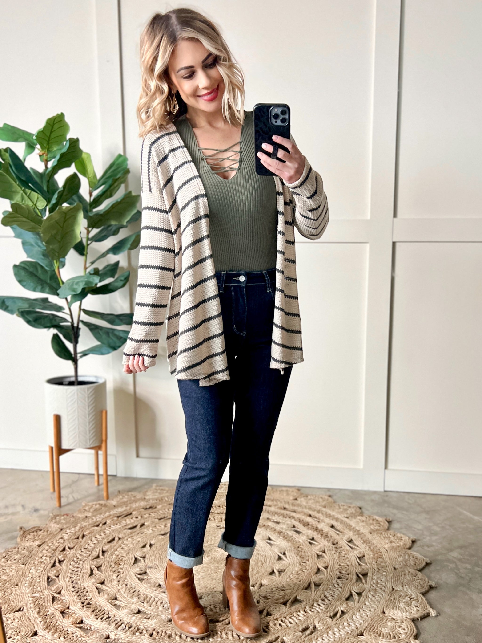 Knit Cardigan With Pockets In Beige & Charcoal Stripe