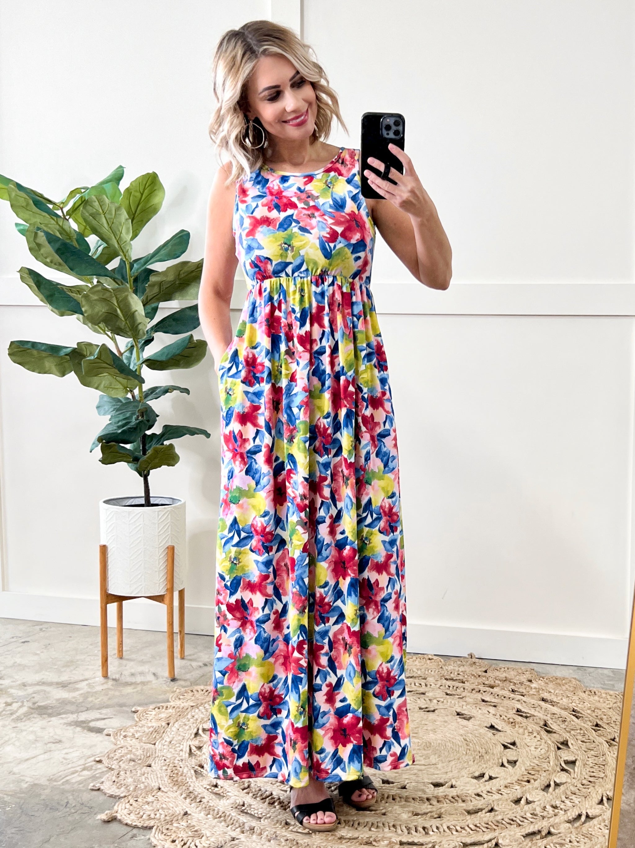 Maxi Dress With Pockets In Bright Neon Flowers