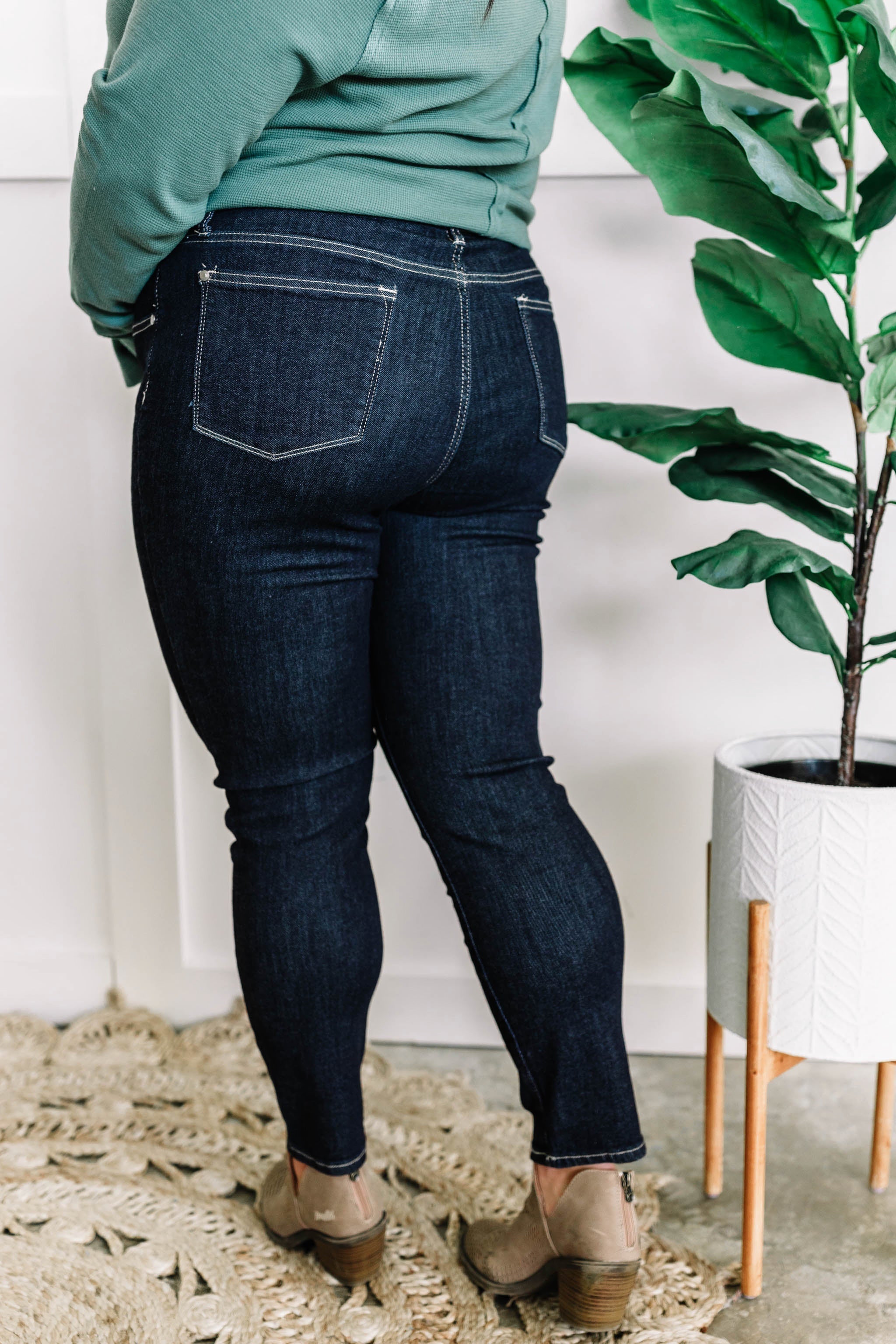 High Waisted Straight Leg Mom Jeans In Dark Wash