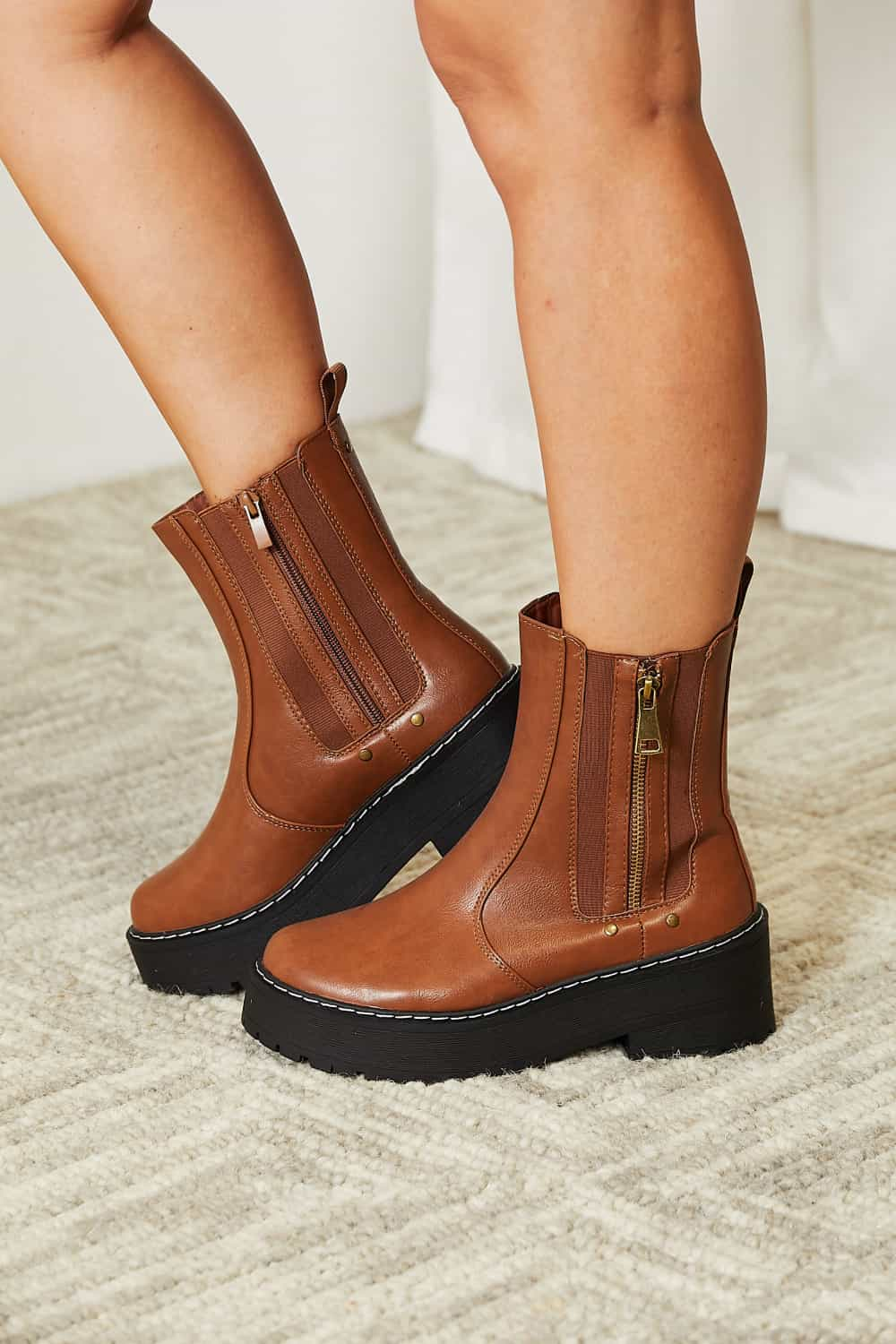 In too Deep Side Zip Platform Boots